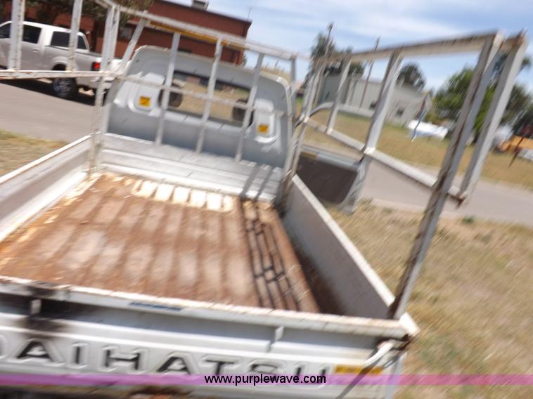 image for item I7741 1992 Daihatsu HiJet utility vehicle