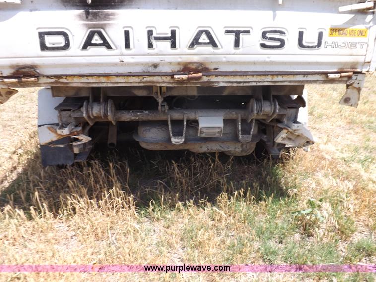 image for item I7741 1992 Daihatsu HiJet utility vehicle