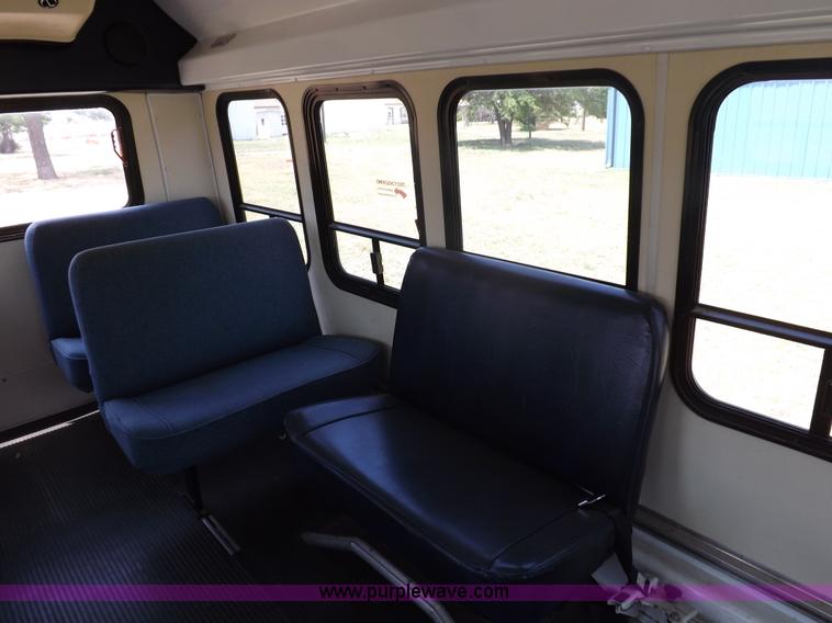 image for item I7742 1990 Ford Econoline E350 bus