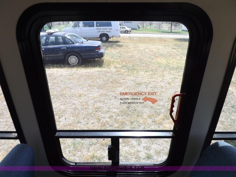 image for item I7742 1990 Ford Econoline E350 bus