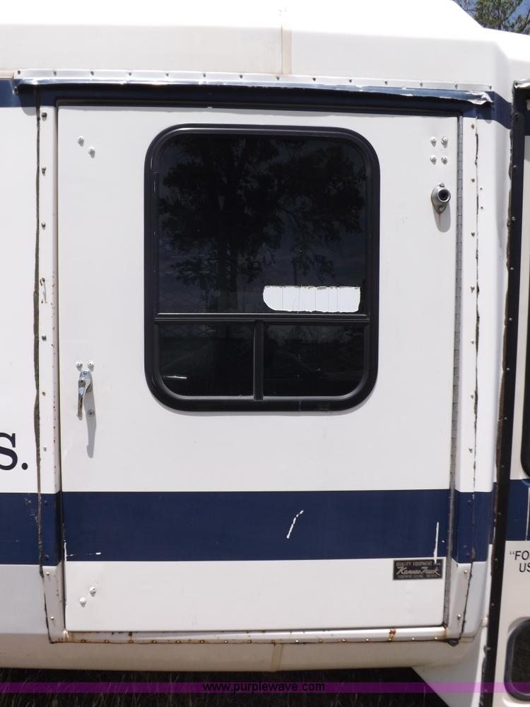 image for item I7742 1990 Ford Econoline E350 bus