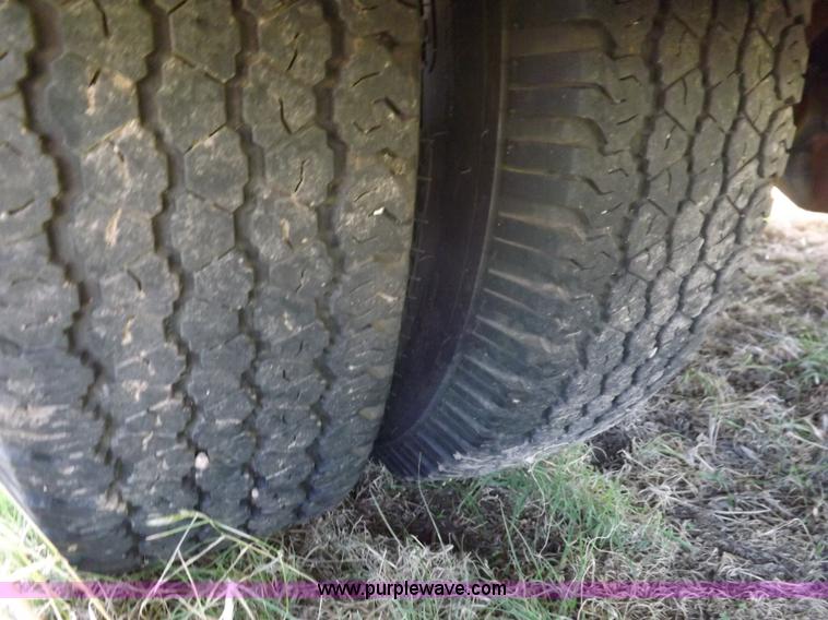 image for item I7742 1990 Ford Econoline E350 bus