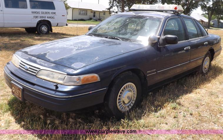 image for item I7743 1993 Ford Crown Victoria Police Interceptor