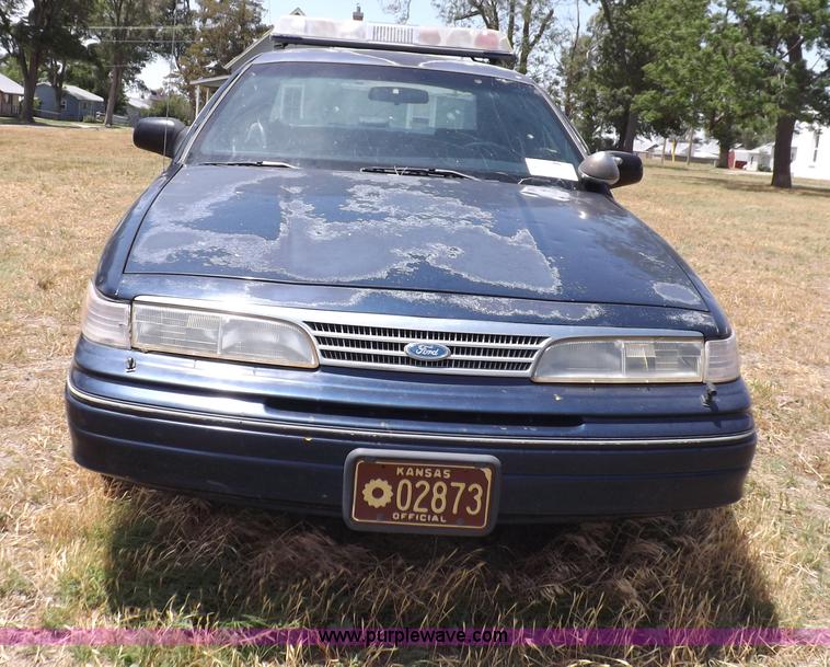 image for item I7743 1993 Ford Crown Victoria Police Interceptor