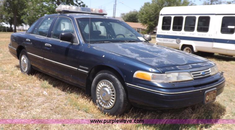 image for item I7743 1993 Ford Crown Victoria Police Interceptor