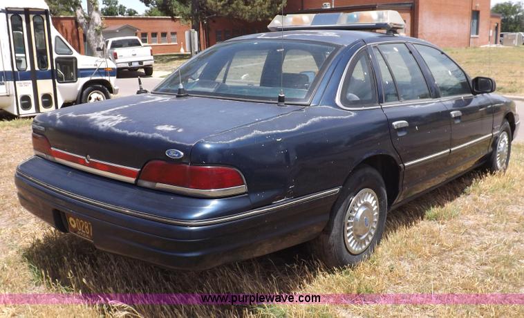 image for item I7743 1993 Ford Crown Victoria Police Interceptor
