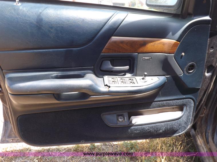 image for item I7743 1993 Ford Crown Victoria Police Interceptor