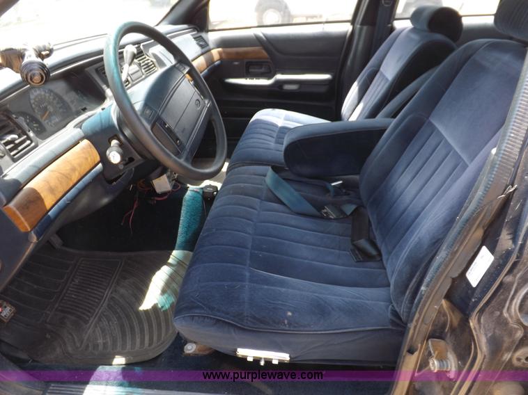 image for item I7743 1993 Ford Crown Victoria Police Interceptor