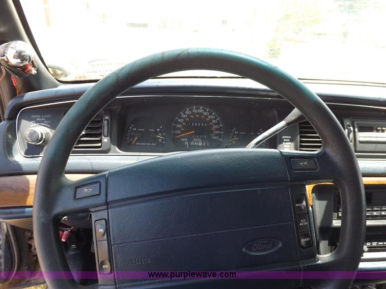 image for item I7743 1993 Ford Crown Victoria Police Interceptor