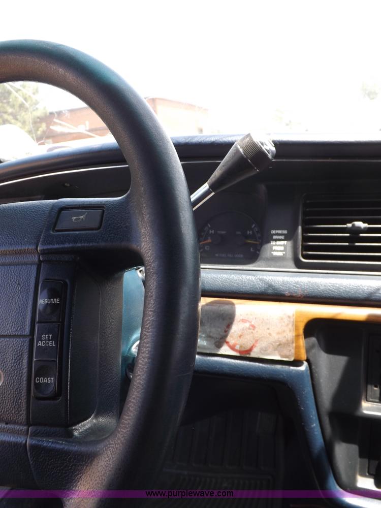 image for item I7743 1993 Ford Crown Victoria Police Interceptor