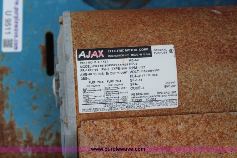 image for item U9511 30 gallon air compressor