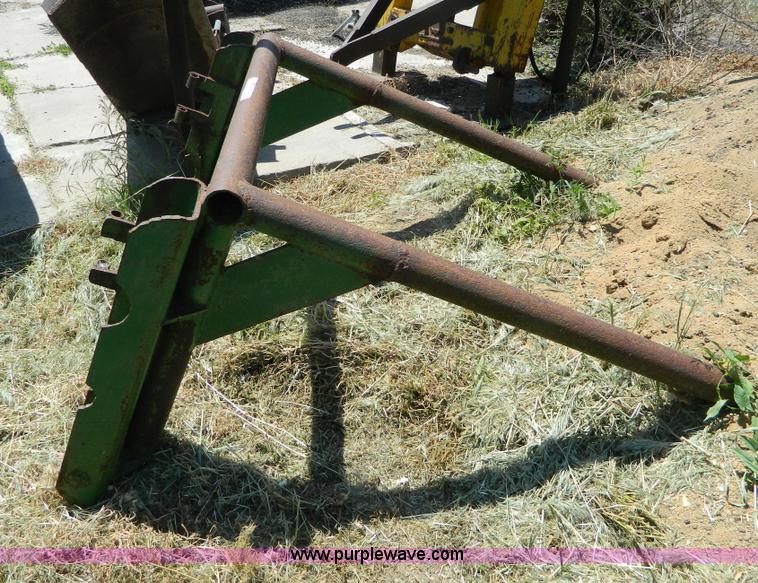 image for item W9004 Bale fork