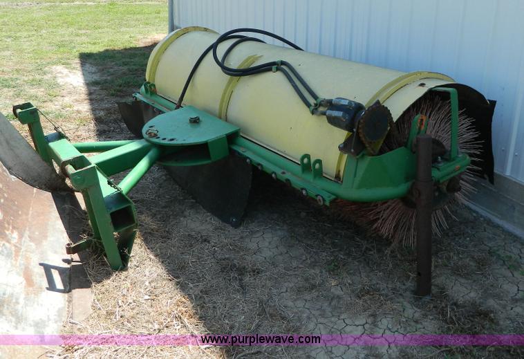 image for item W9005 Front mount 8' brush roller