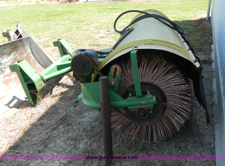 image for item W9005 Front mount 8' brush roller