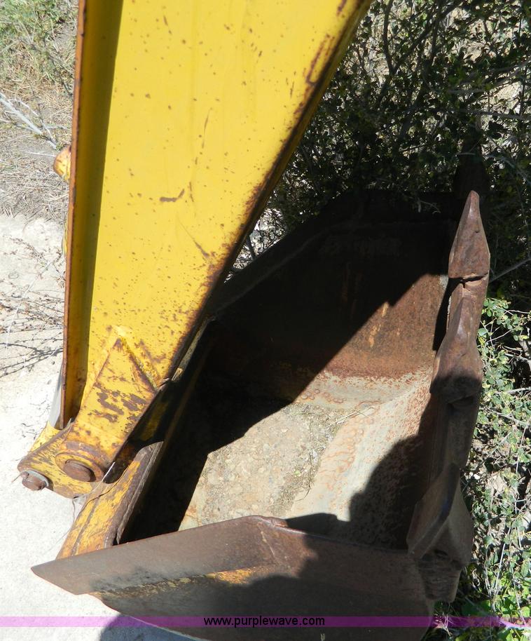 image for item W9007 Davis D100A backhoe attachment