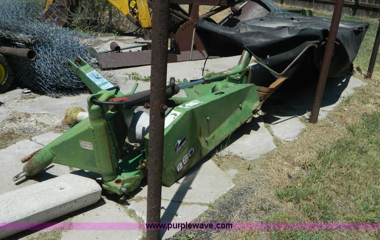 image for item W9008 John Deere 260 disc mower