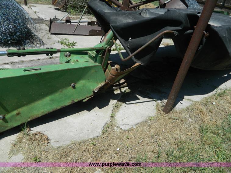 image for item W9008 John Deere 260 disc mower