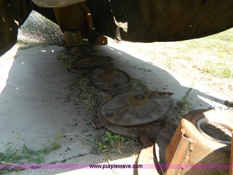 image for item W9008 John Deere 260 disc mower