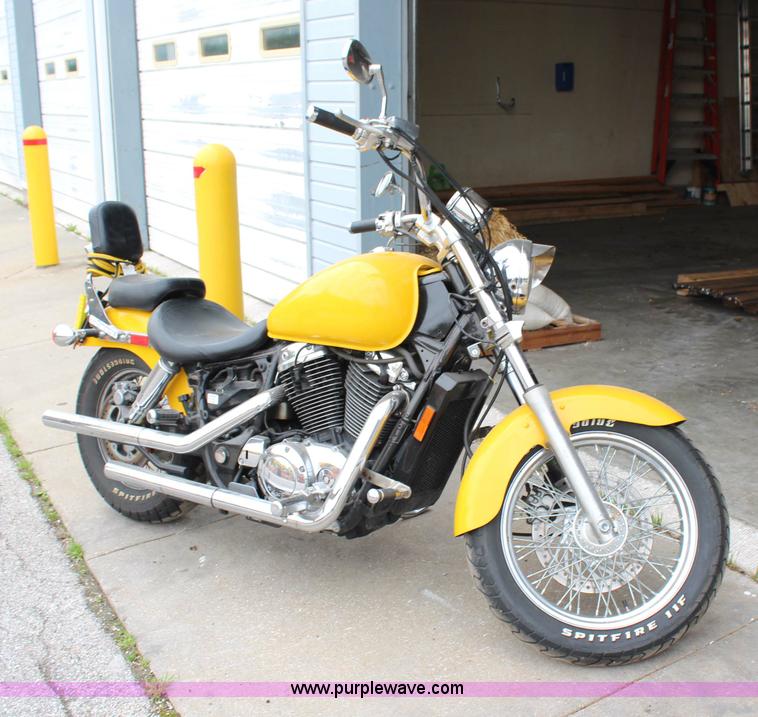 image for item X9397 1995 Honda motorcycle