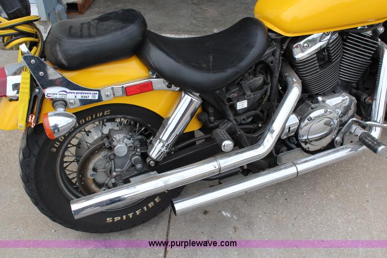 image for item X9397 1995 Honda motorcycle