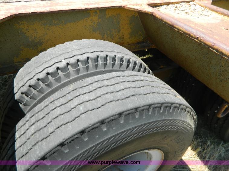 image for item Y9264 1975 Load King low boy trailer