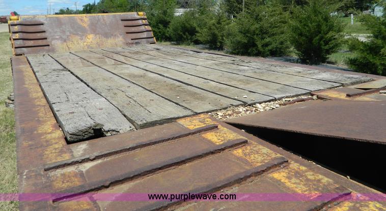 image for item Y9264 1975 Load King low boy trailer