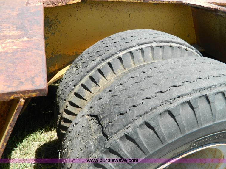 image for item Y9264 1975 Load King low boy trailer