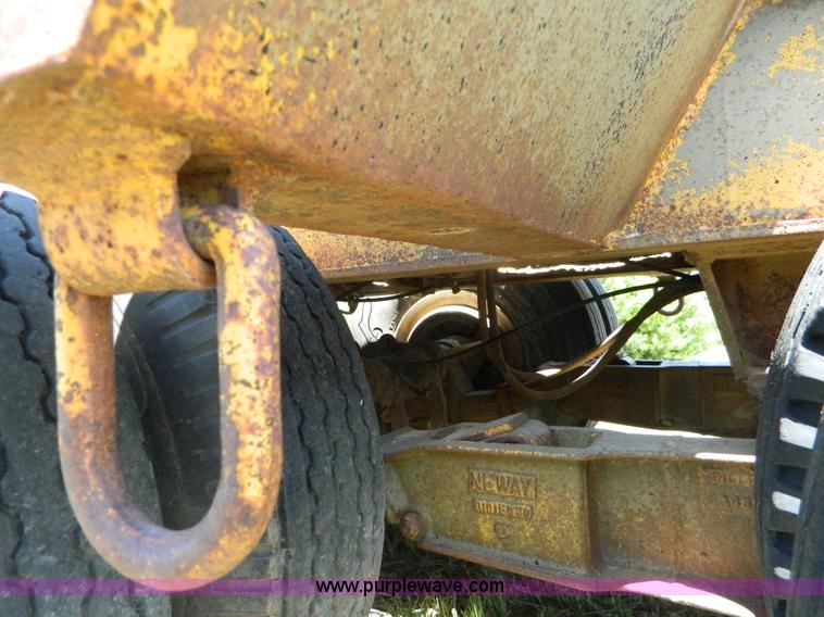 image for item Y9264 1975 Load King low boy trailer