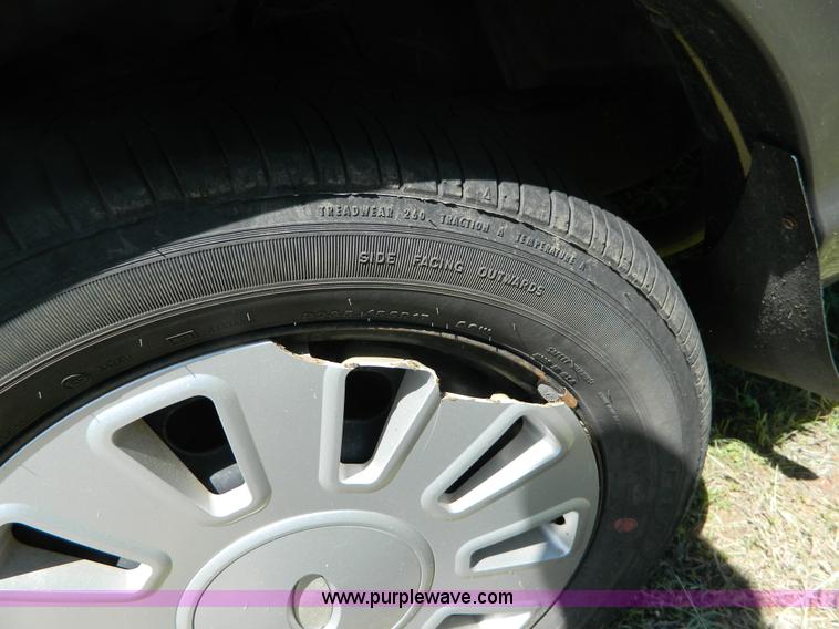 image for item Y9266 2006 Ford Crown Victoria Police Interceptor