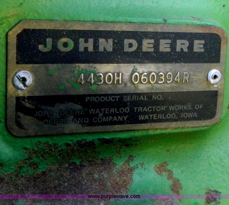 image for item Y9268 1976 John Deere 4430 tractor