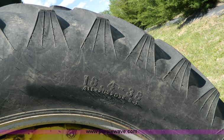 image for item Y9268 1976 John Deere 4430 tractor