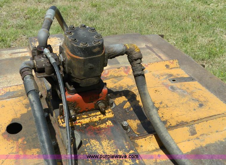 image for item Y9268 1976 John Deere 4430 tractor