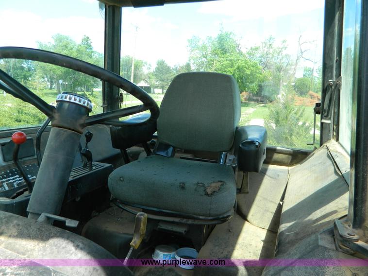 image for item Y9268 1976 John Deere 4430 tractor