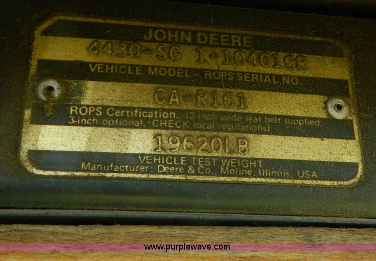 image for item Y9268 1976 John Deere 4430 tractor