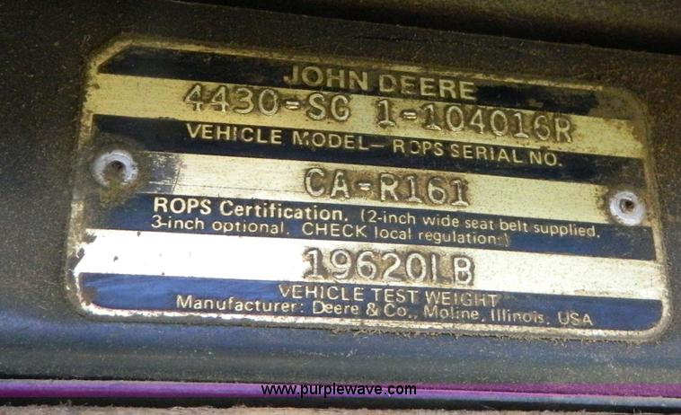 image for item Y9268 1976 John Deere 4430 tractor