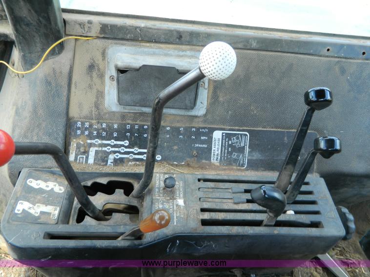 image for item Y9268 1976 John Deere 4430 tractor