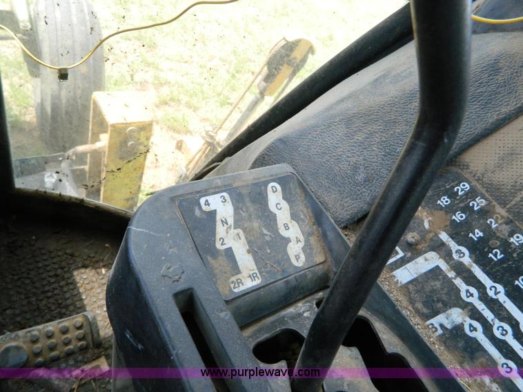 image for item Y9268 1976 John Deere 4430 tractor