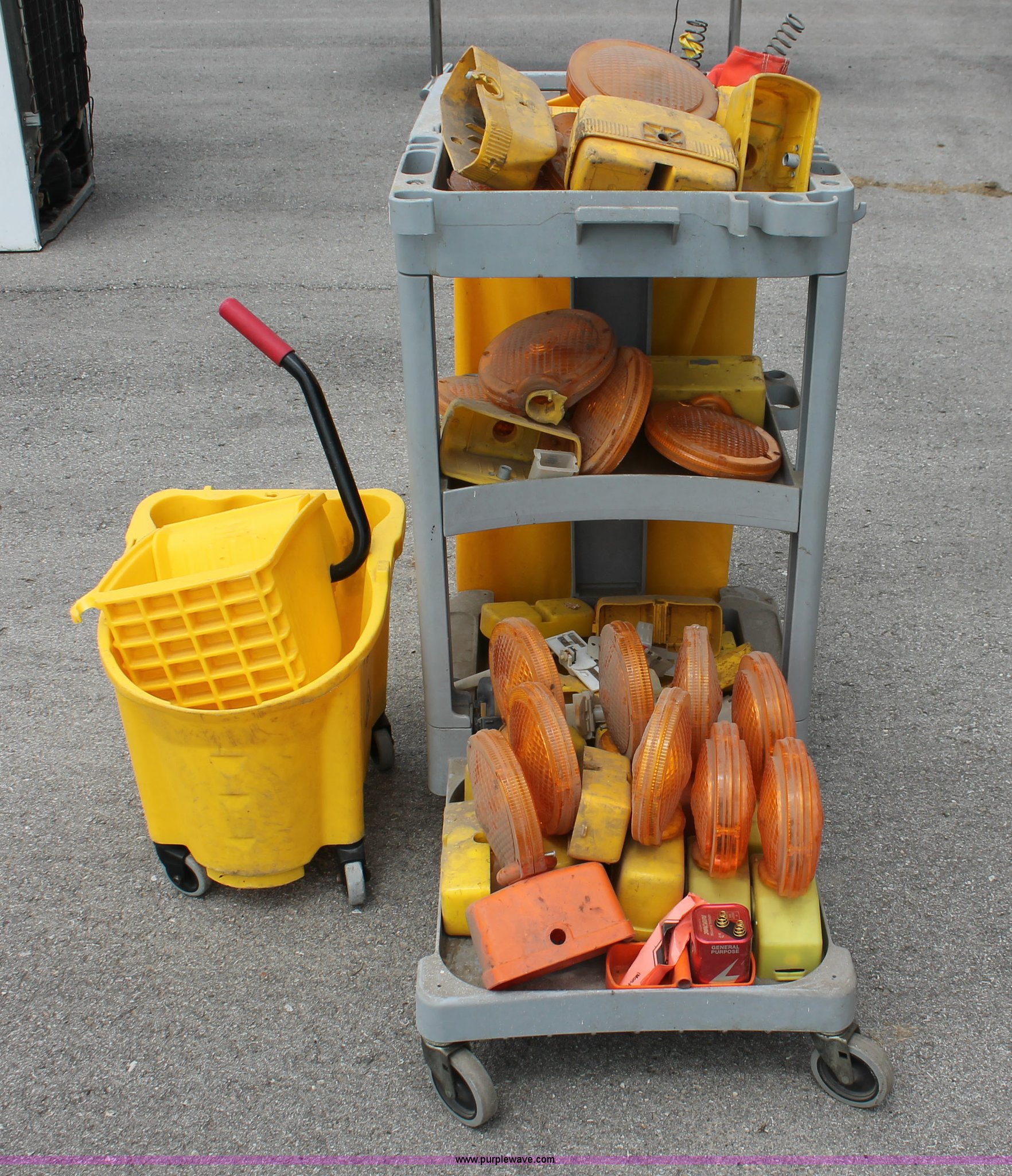 Mobile janitorial station in North Kansas City, MO Item F9092 sold