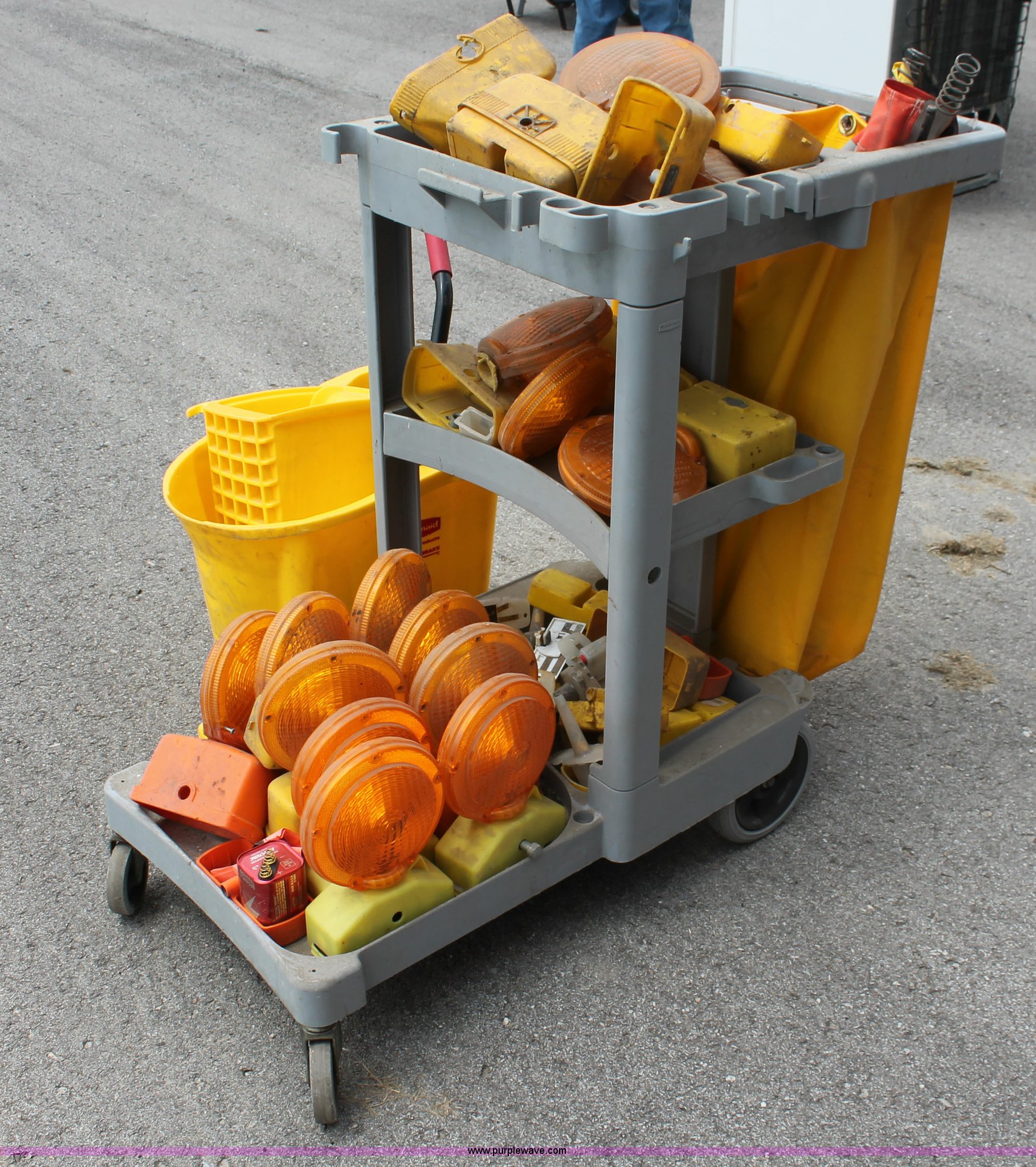 Mobile janitorial station in North Kansas City, MO Item F9092 sold