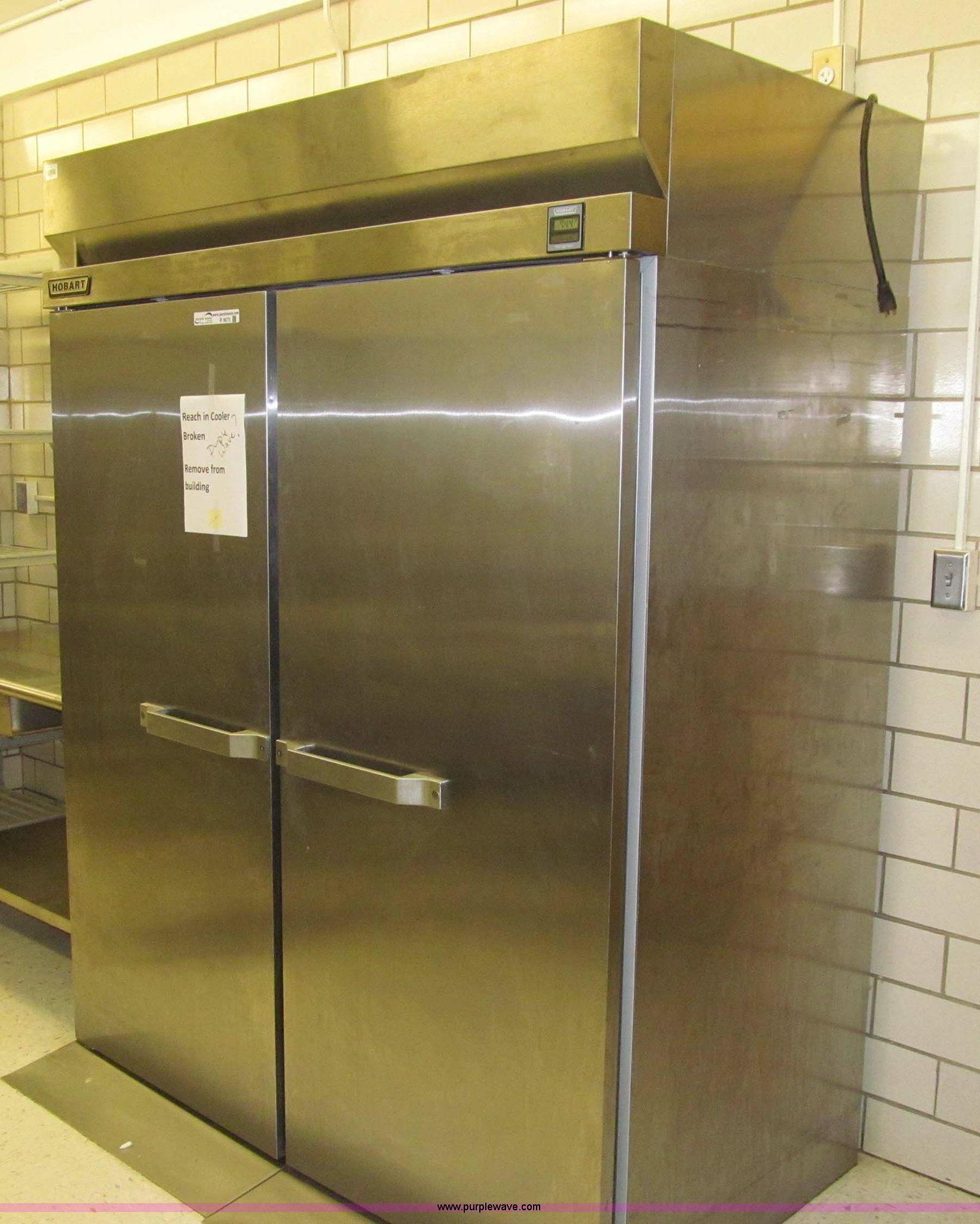 Hobart walkin cooler in Des Moines, IA Item R9075 sold Purple Wave