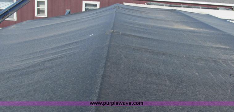 image for item A8543 1997 Unverferth 7000 grain cart