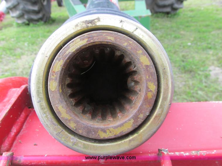 image for item A8543 1997 Unverferth 7000 grain cart