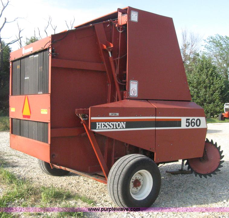 image for item D8399 1989 Hesston 560 round baler
