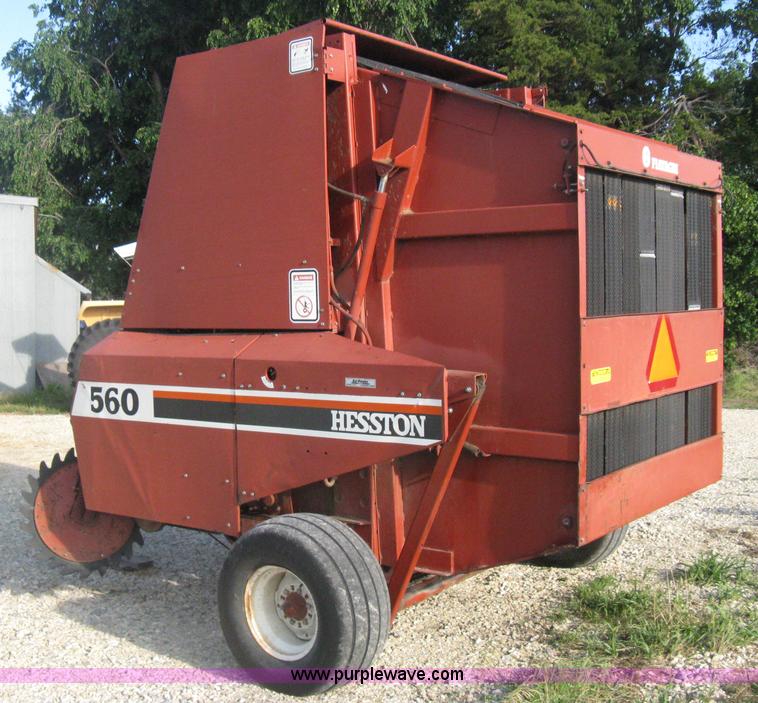 image for item D8399 1989 Hesston 560 round baler