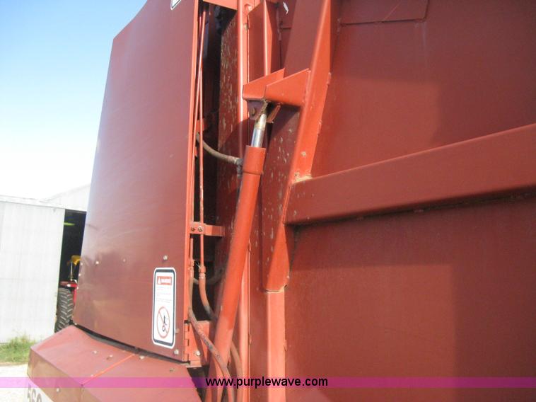 image for item D8399 1989 Hesston 560 round baler