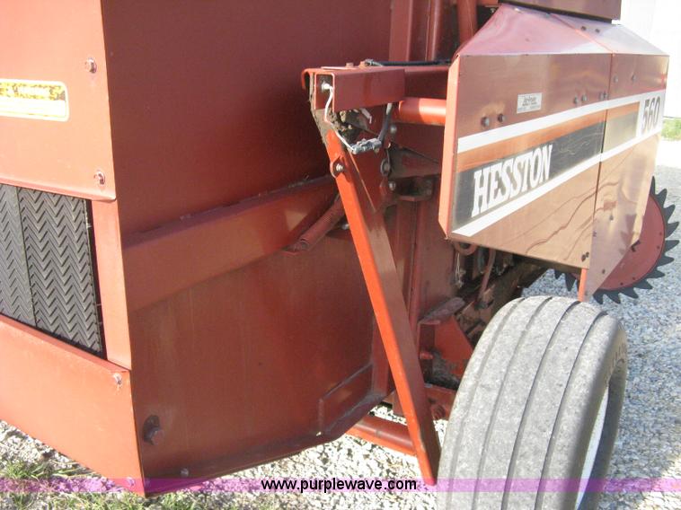 image for item D8399 1989 Hesston 560 round baler