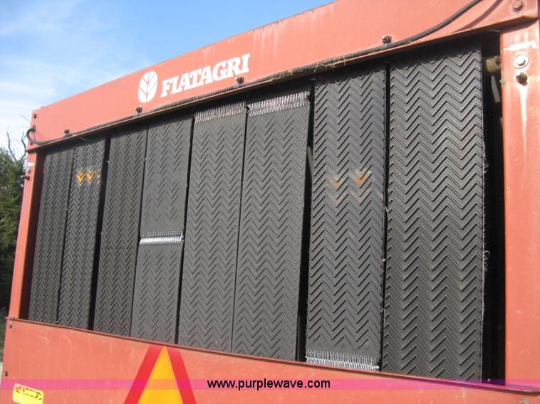 image for item D8399 1989 Hesston 560 round baler