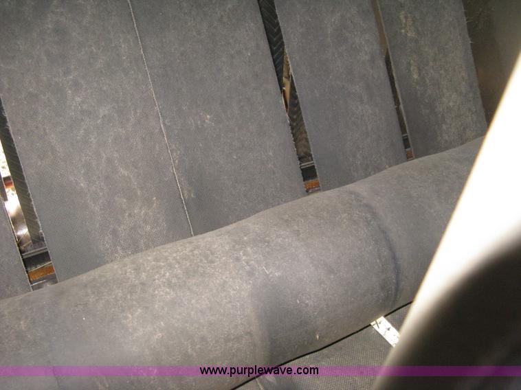 image for item D8399 1989 Hesston 560 round baler