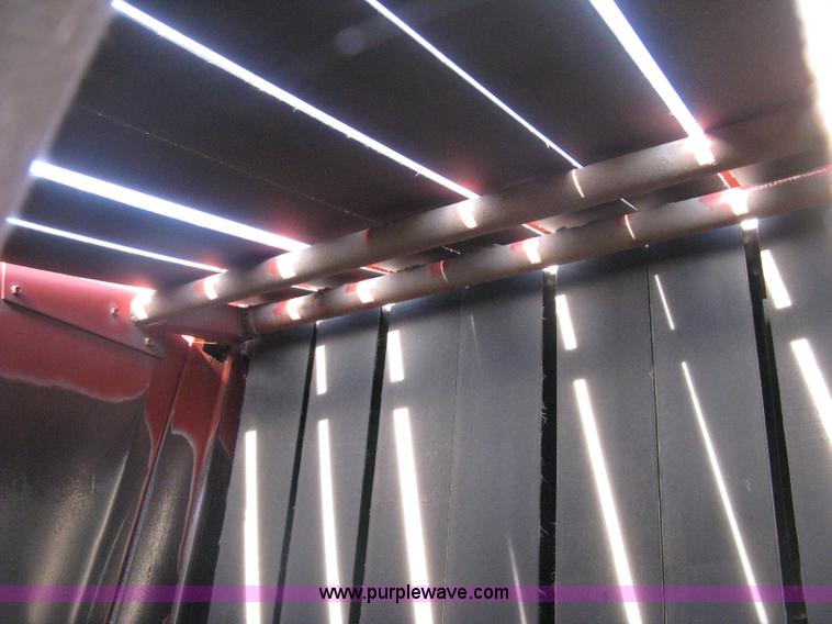 image for item D8399 1989 Hesston 560 round baler