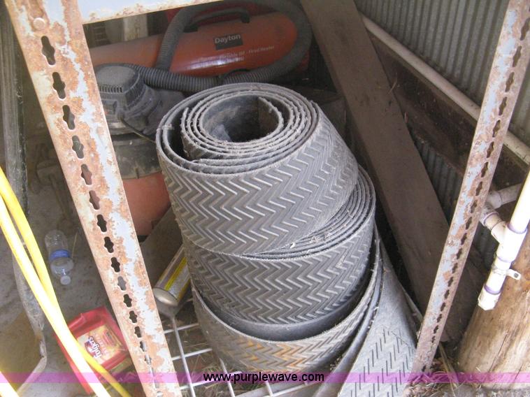 image for item D8399 1989 Hesston 560 round baler